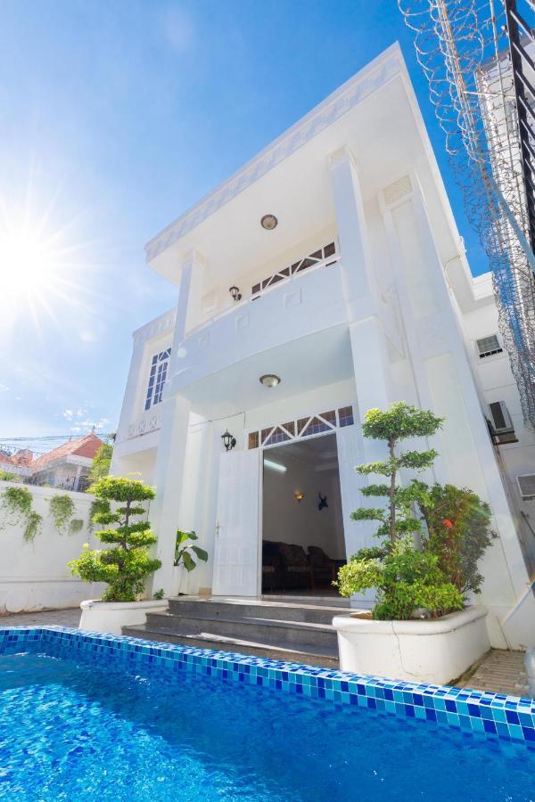 Palm Villa 3 - 5Bedrooms In Center Vungtau Вунг Тау Екстериор снимка