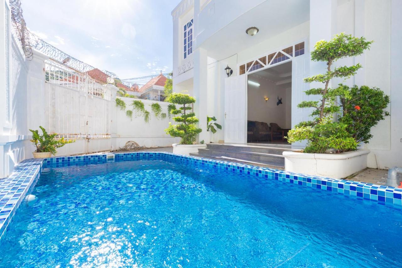 Palm Villa 3 - 5Bedrooms In Center Vungtau Вунг Тау Екстериор снимка